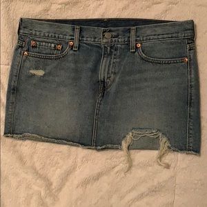 Levi’s Jean mini skirt